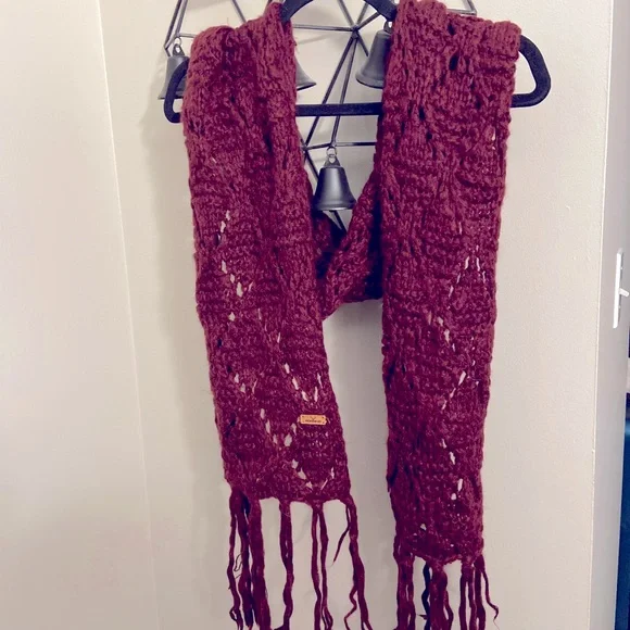 (4/$14) Nordbron | Burgundy Knit Winter Scarf๐งฃ - Picture 3 of 3